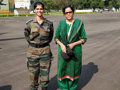 FAKE ALERT: Female army officer seen with Nirmala Sitharaman in viral photo is not her daughter