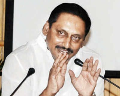I am forced to choose between Cong and United Andhra: CM