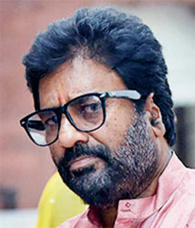 Gaikwad can take to the sky, thanks to Sena