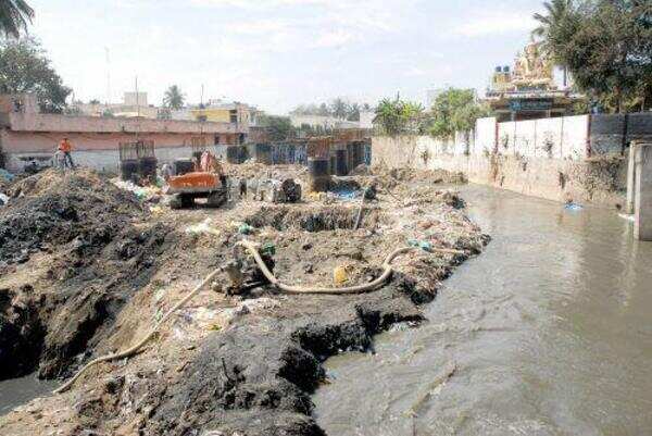 Octoganerian with a passion for drains