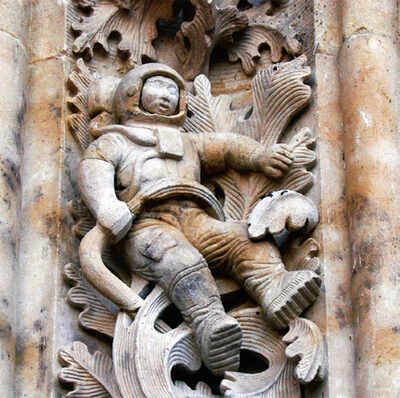 Fake News Buster: Astronaut carving found at a temple in Karnataka?