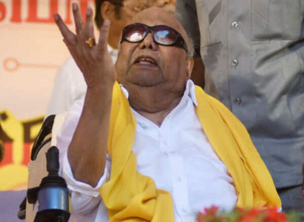 DMK eclipses AIADMK in East, Central TN: Opinion poll
