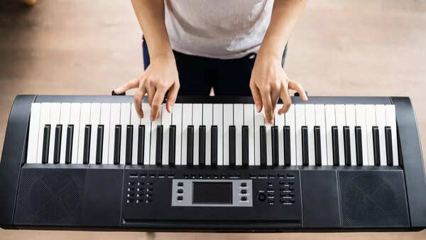 Musical Keyboards for Beginners: Top Picks for Learning & Playing