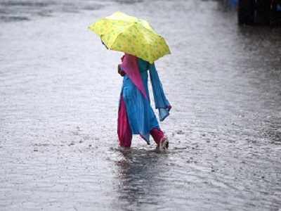 Mumbai Rains: After braving rains, Mumbaikars take to twitter to mock disruptions, traffic jams, waterlogging