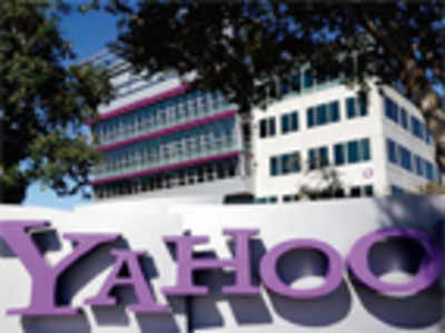 Yahoo sacks 2,000 in Bangalore