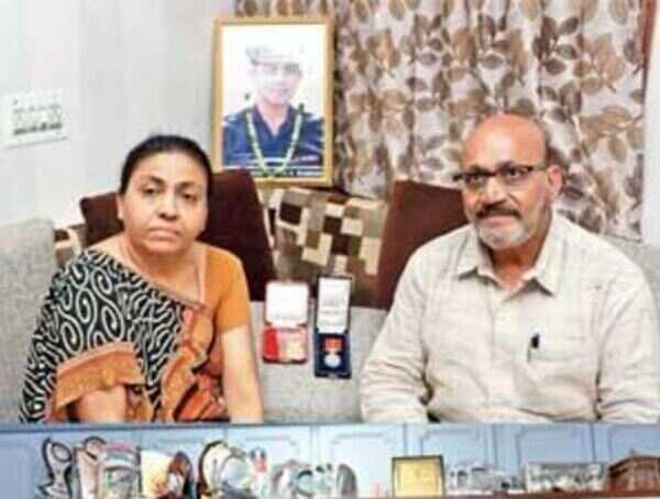 Parents of martyr fight for honour as Gujarat govt yet to give him his due