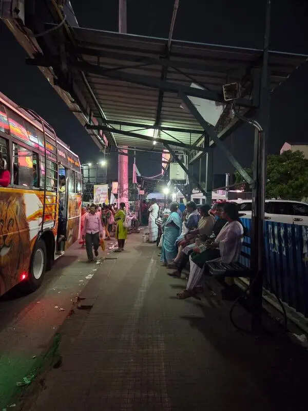 Poor infrastructure and amenities render Tambaram bus terminus in Chennai unsafe at night