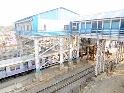 FOB at Naigaon, staircases of Nalasopara and Dadar FOB’s to remain shut