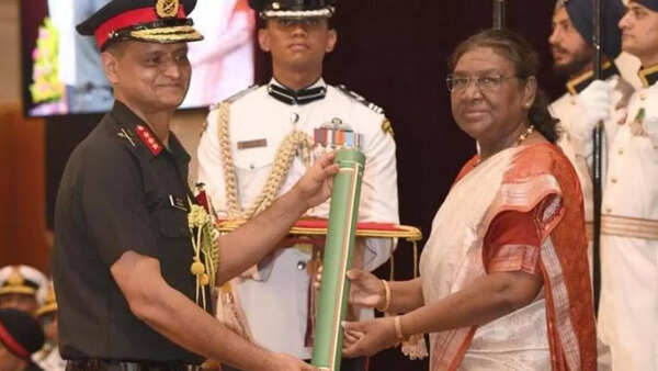 AIIMS Raipur Director Lt Gen Ashok Jindal conferred Param Vishisht Seva medal