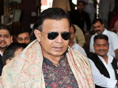 Mithun Chakraborty's father dies, actor stranded in Bengaluru amid lockdown