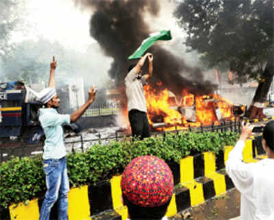 Recovery of damages in Azad maidan riot case could take another year