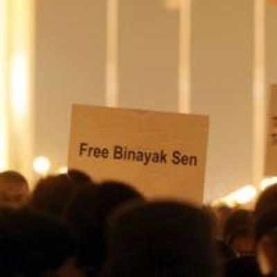 SC grants bail to Binayak Sen, drops sedition charges