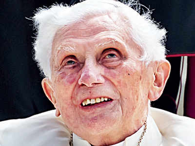 passe sammensatte Kan ikke Ex-Pope Benedict seriously ill: Report