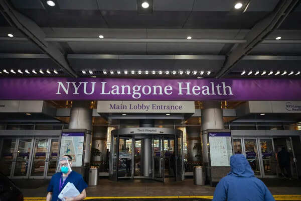 Kenneth Langone’s NYU gift helped make medical school tuition-free for future doctors