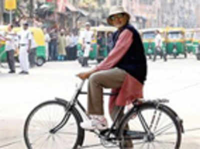 Bachchan cycles through City of Joy