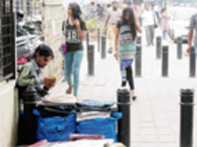 Govt to regulate street hawkers soon; will publish rules