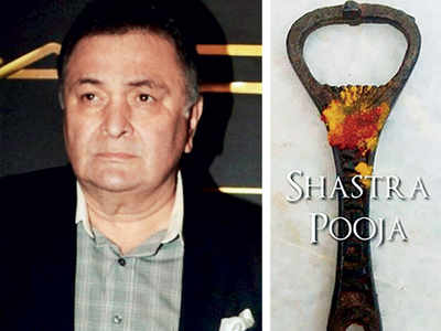 Rishi Kapoor's 'shastra pooja' on Dussehra