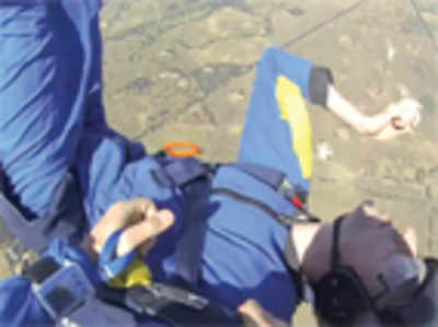 Skydiver has a seizure at 9,000 feet