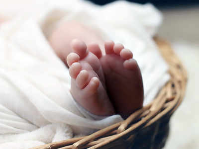 Three newborns test positive in China
