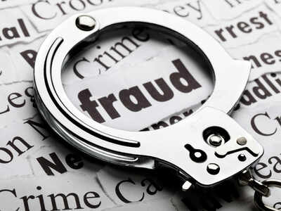 Ex-customs official convicted of fraud