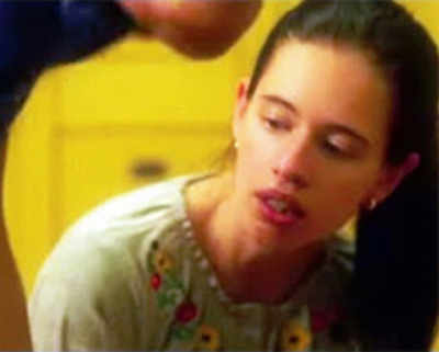 Kalki gets her lesbian moment, uncut