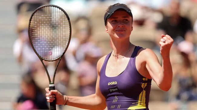 Elina Svitolina battles into French Open third round