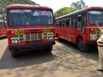 8 injured after MSRTC bus rams into truck in Palghar