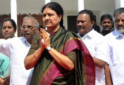 Has Jayalalithaa's death made political equations bizarre in Tamil Nadu?