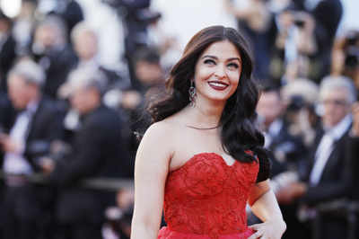 Happy Birthday Aishwarya Rai Bachchan: Some lesser known facts about 1994 Miss World