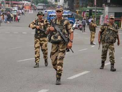 Restore internet services in all institutions providing essential services: SC on plea against internet blockade in Kashmir