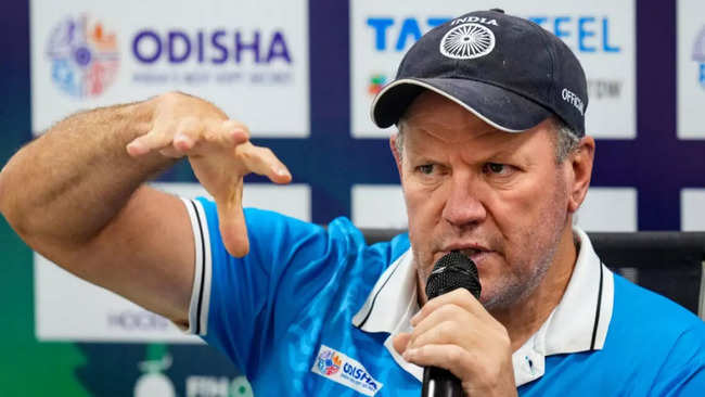 Reid steps down as India chief coach following World Cup debacle