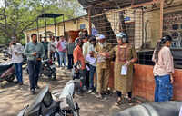 RTO&rsquo;s Alandi Road facility lacks infrastructure, basic amenities: Motorists