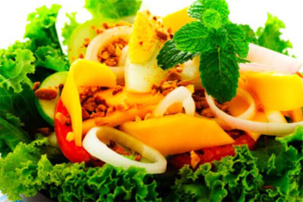 Recipe: Thai mango basil salad with olive oil
