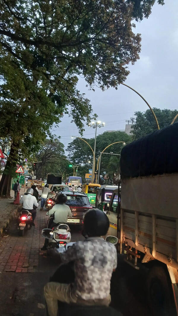 Traffic mess chokes Belagavi despite Smart City spend