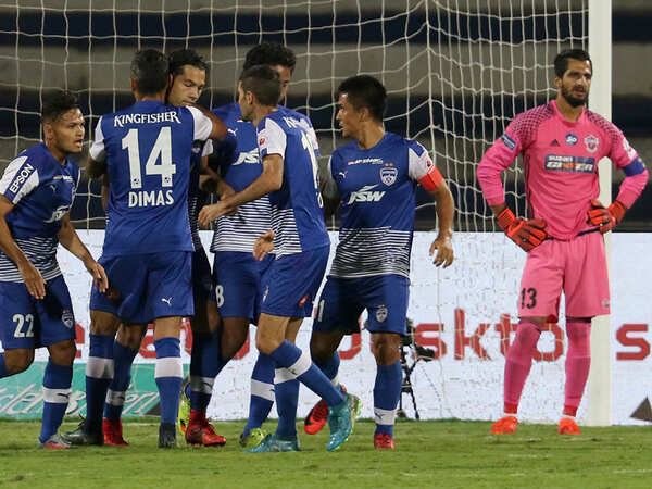 ISL: Bengaluru, Pune share spoils