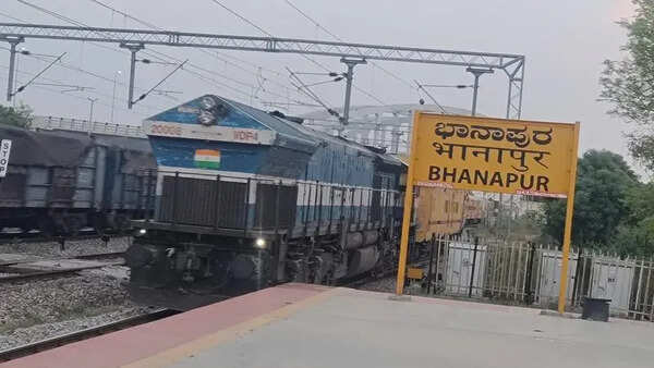 20 yrs on, film ‘Guru’ blamed for train skipping Bhanapur