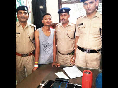 Man steals 7 phones in an hour from Nandigram Express passengers, arrested by RPF