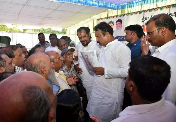 Secunderabad Cantt MLA calls for special cell to address grievances, urges action on alternative roads