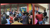 Karnataka: Man attacks supermarket staff in Puttur 