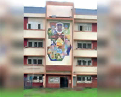 Malad school staff rues delayed salaries