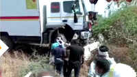 Truck rams into minivan in Maharashtra's Buldhana, 13 dead, 3 injured 