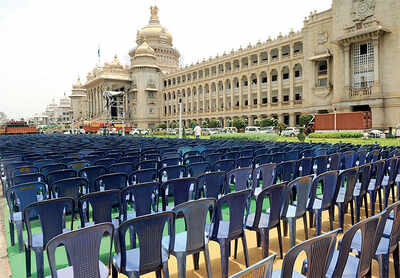 HD Kumaraswamy's swearing-in ceremony: Leaders of at least 12 different parties to attend; new front taking shape?