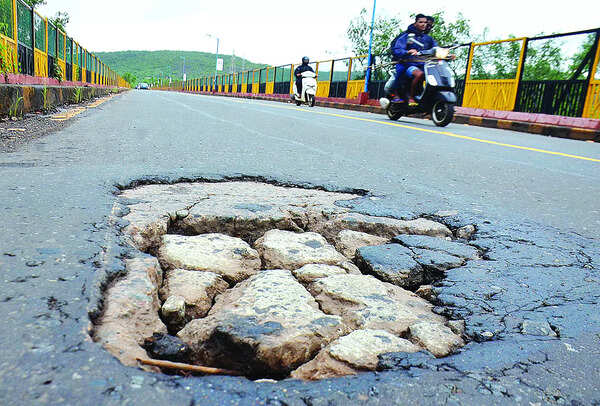 Borim bridge built for Rs 3cr but Rs 30cr flowed to bolster, maintain it