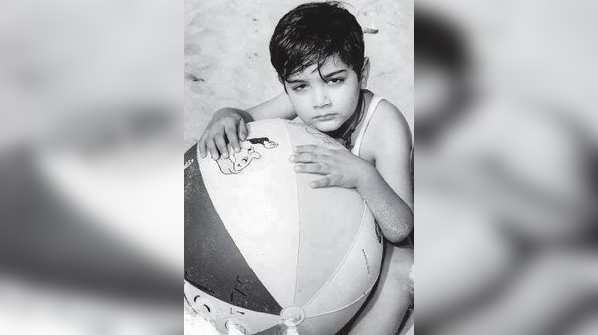 Can you guess these actors from their childhood pictures?
