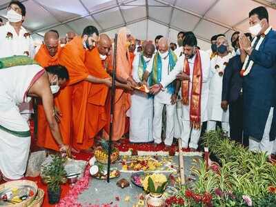 Bhoomi Pooja for Kempegowda statue at Bengaluru airport