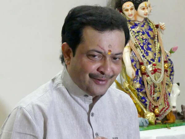 Three trusted aides arrested over Bhaiyyu Maharaj suicide