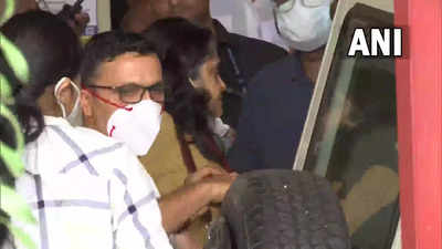 Breaking news live updates: Activist Teesta Setalvad detained by Gujarat ATS, taken to Santacruz police station in Mumbai