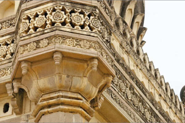 The tombs that tell many tales