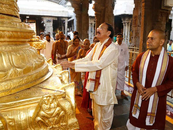Vice President Venkaiah Naidu visits Tirumala temple