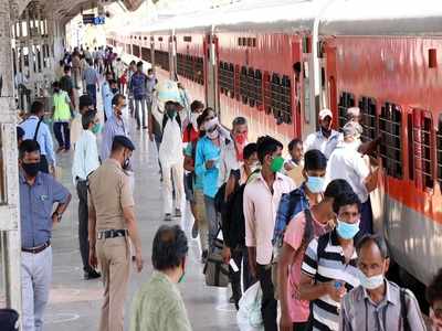 Over 200 workers from Bihar arrive in Hyderabad to work in Telangana rice mills